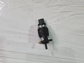 Помпичка за чистачки за Ауди А4 Б8 / Audi A4 B8 2.0 TDI комби